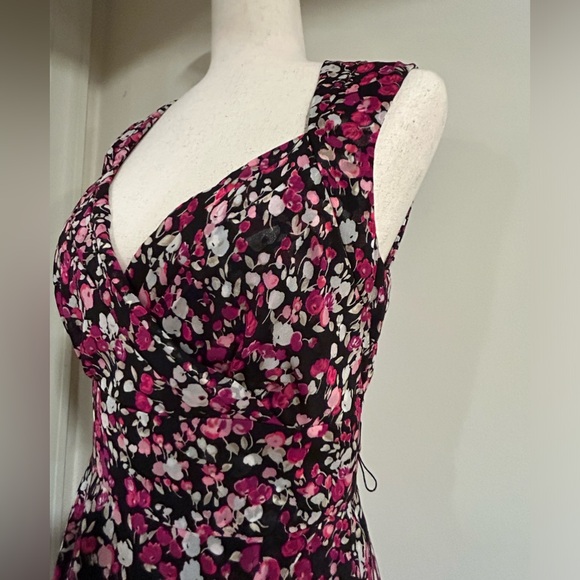 WHITE HOUSE BLACK MARKET Multicolor Floral Dress Pink Black Cream Sz 6 - Cute! - Picture 7 of 15